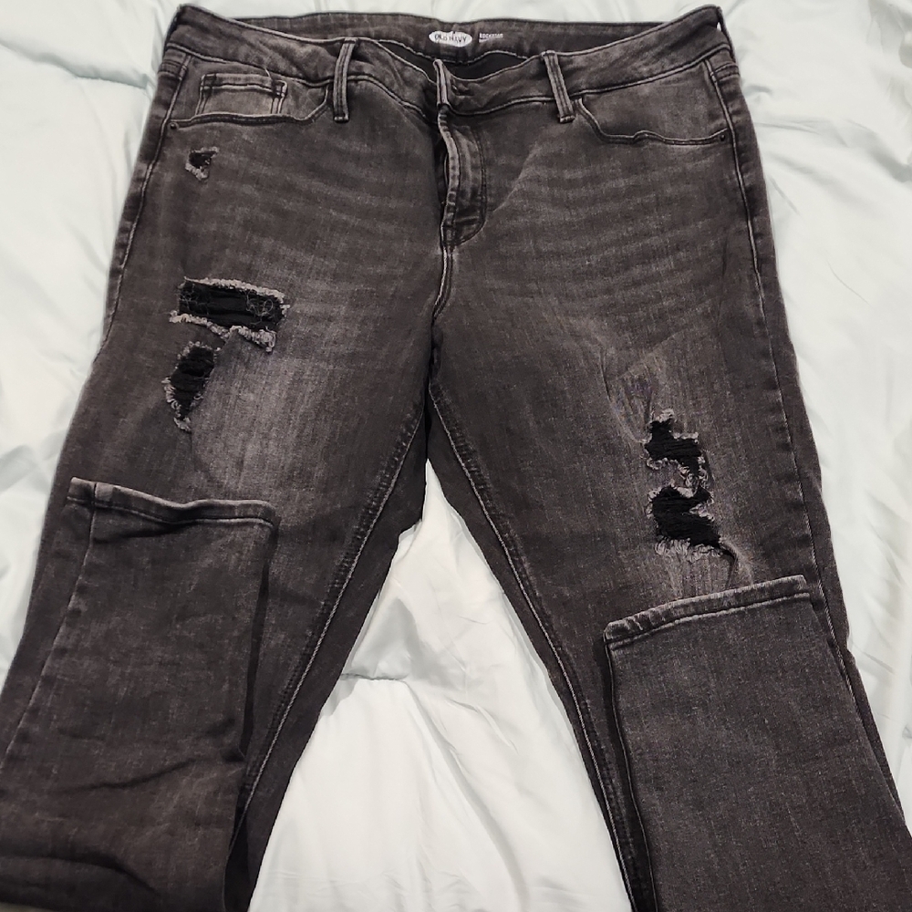 Old Navy Black Skinny Jeans with Distressed Style